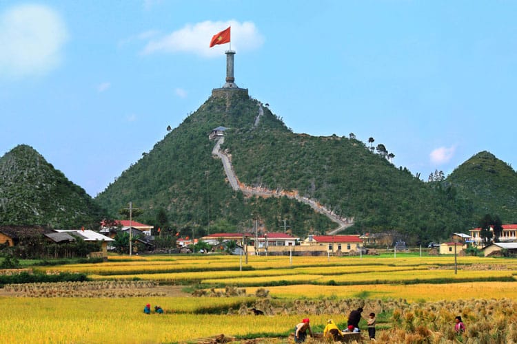 lung-cu-flag-tower