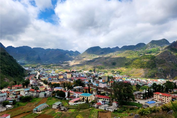meo vac,meo vac town,meo vac weather,meo vac market,mèo vạc clay house,mèo vạc hà giang,meo vac clay house photos,meo vac clay house reviews,mèo vạc valley,meo vac to cao bang