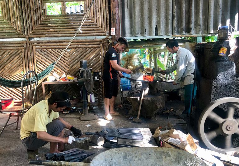 phuc sen forging village,phuc sen knives,phuc sen village,phuc sen cao bang,phuc sen blacksmith village,phuc sen knife village,phuc sen vietnam,phúc sen dao,phúc sen ở đâu