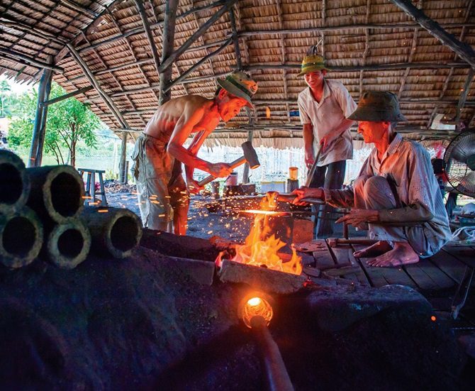 phuc sen forging village,phuc sen knives,phuc sen village,phuc sen cao bang,phuc sen blacksmith village,phuc sen knife village,phuc sen vietnam,phúc sen dao,phúc sen ở đâu