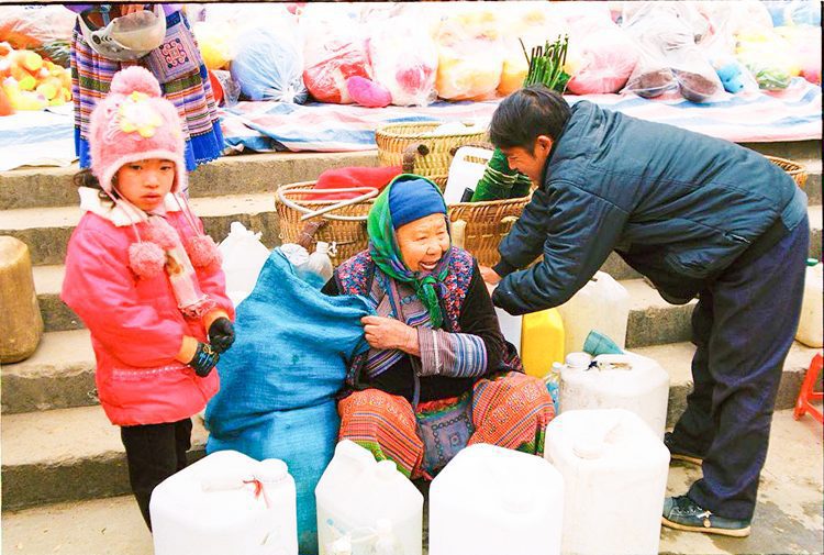 ha giang local market