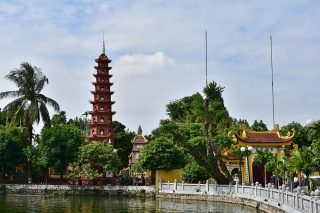 tran quoc buddhist pagoda hanoi