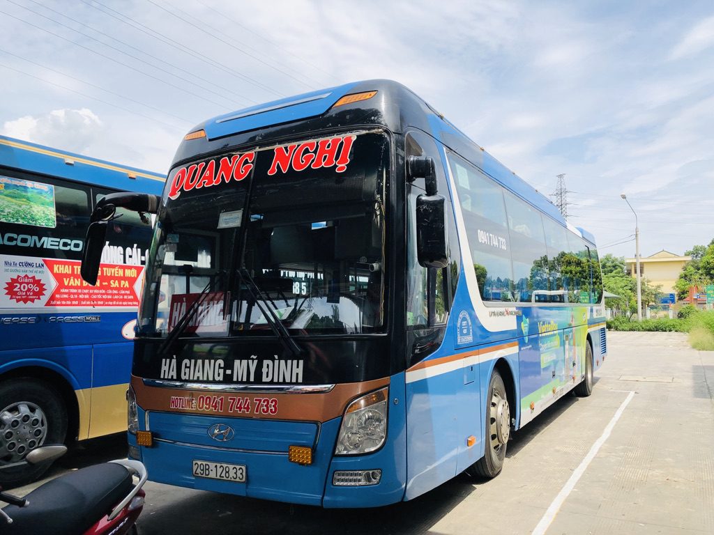 Public transport options in ha giang loop transportation
