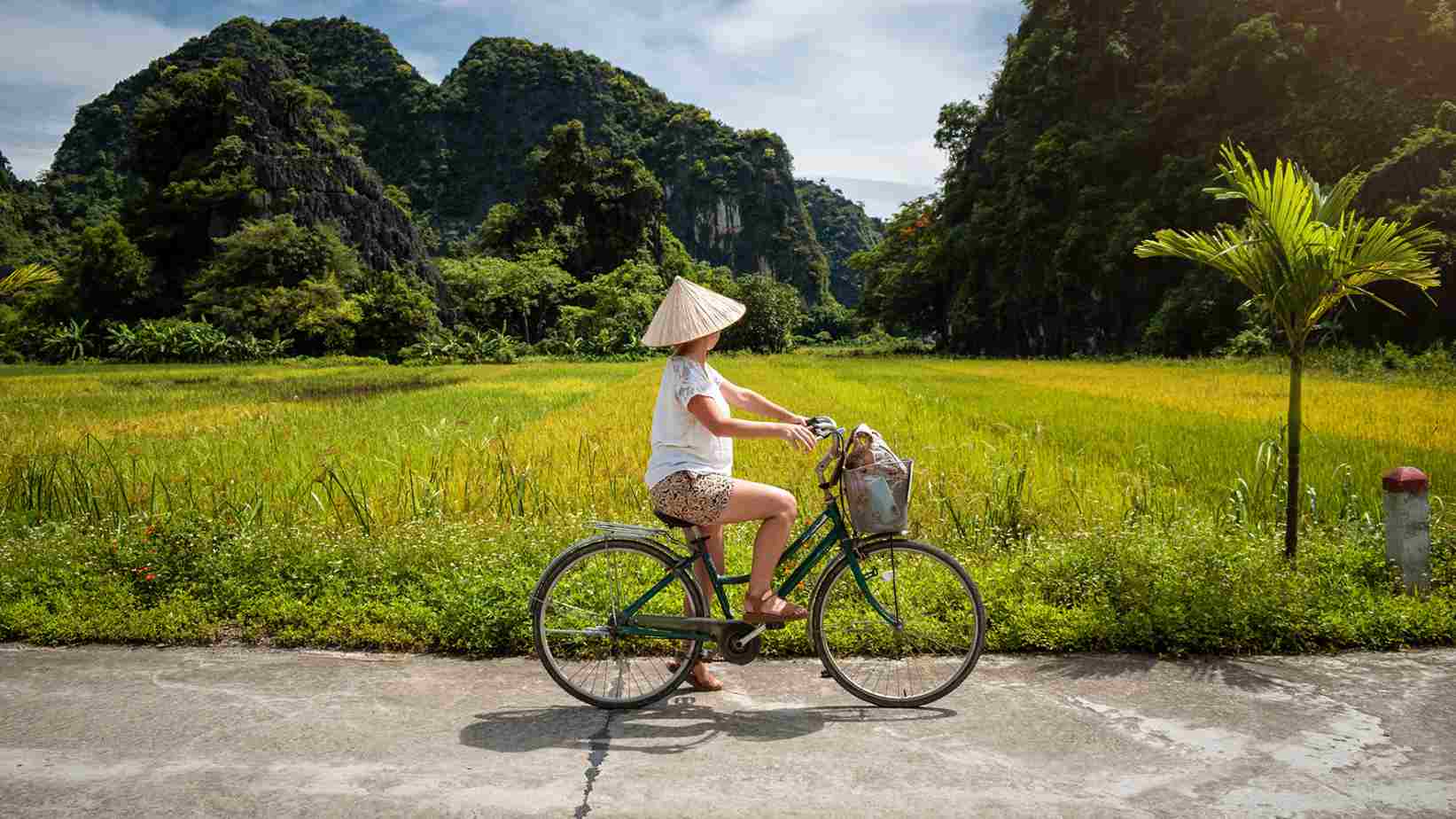 Ninh Binh bike tours cycling in