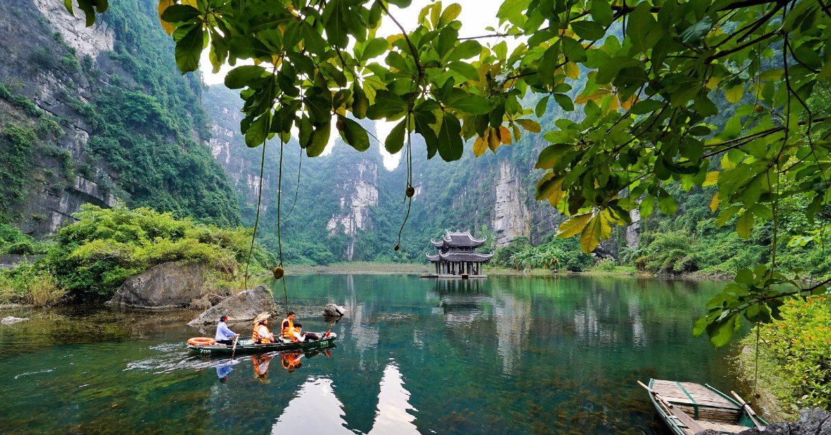 What makes Ninh Binh caves a must-visit destination?