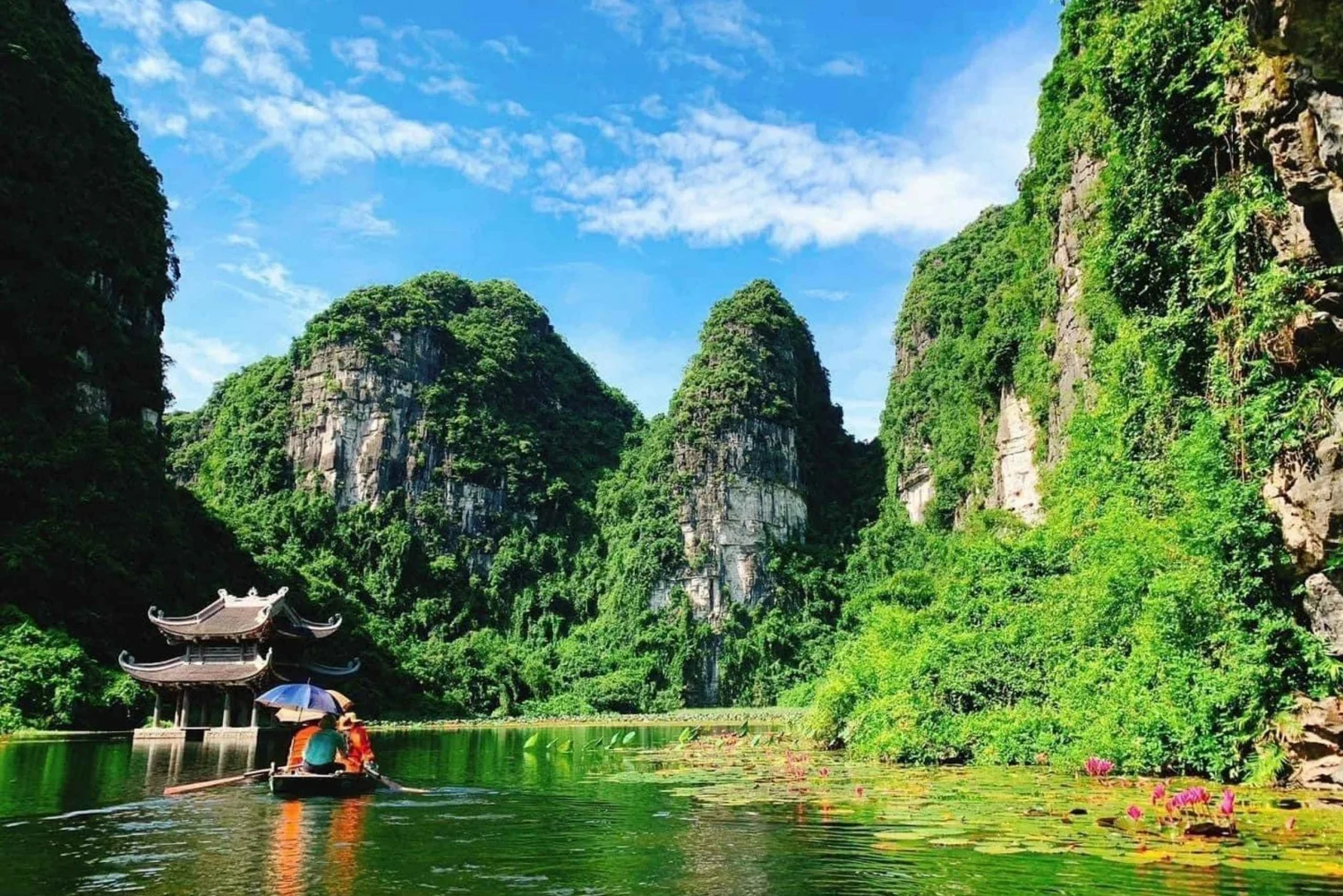 Discovering Trang An: a UNESCO World Heritage Site Ninh Binh from Hanoi