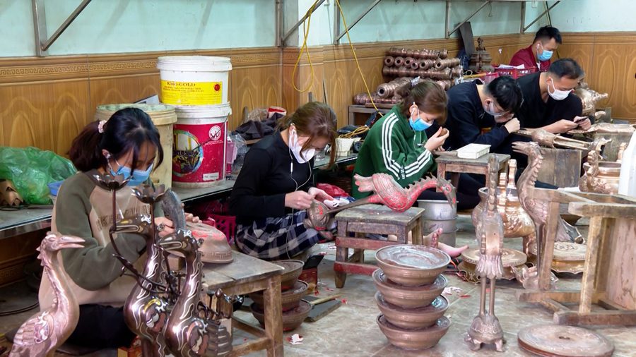Artisan crafts in ninh binh: meet the makers