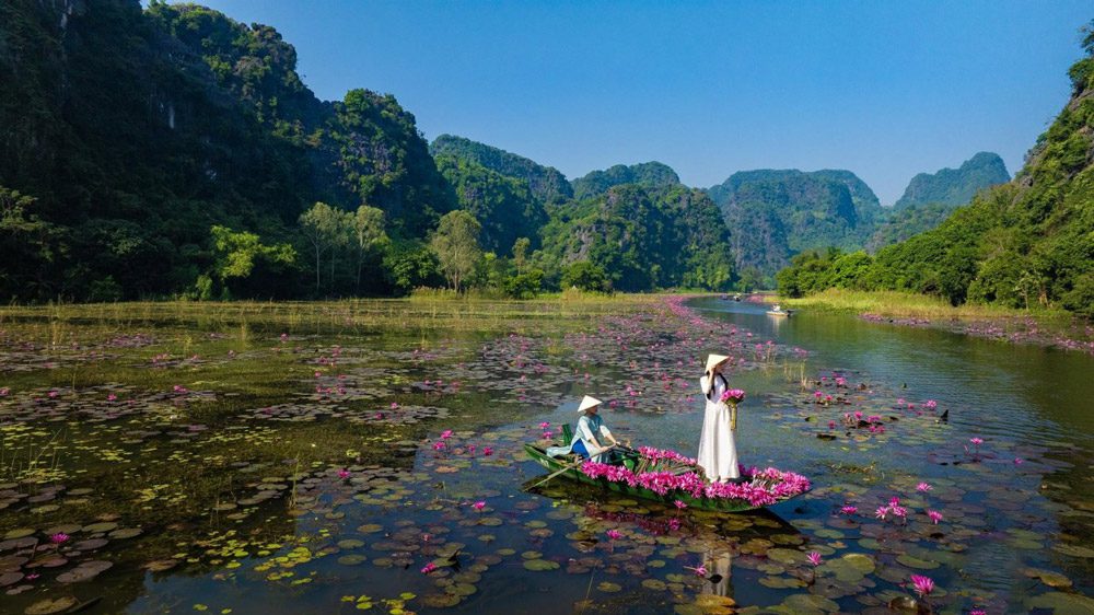 Seasonal changes in scenic views ninh binh viewpoints