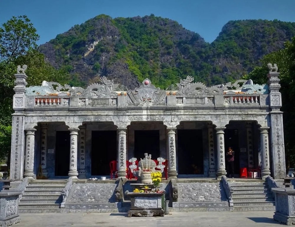 Linh Coc Pagoda Ninh Binh Temples