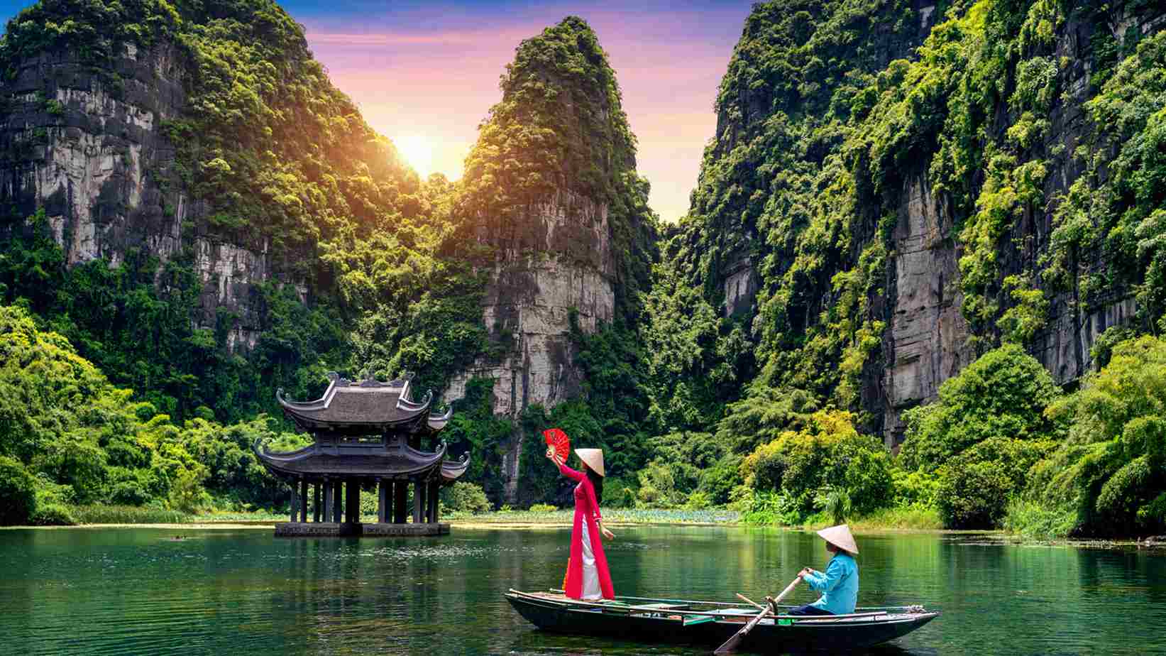 Comparison of tam coc tour vs. other tours in ninh binh