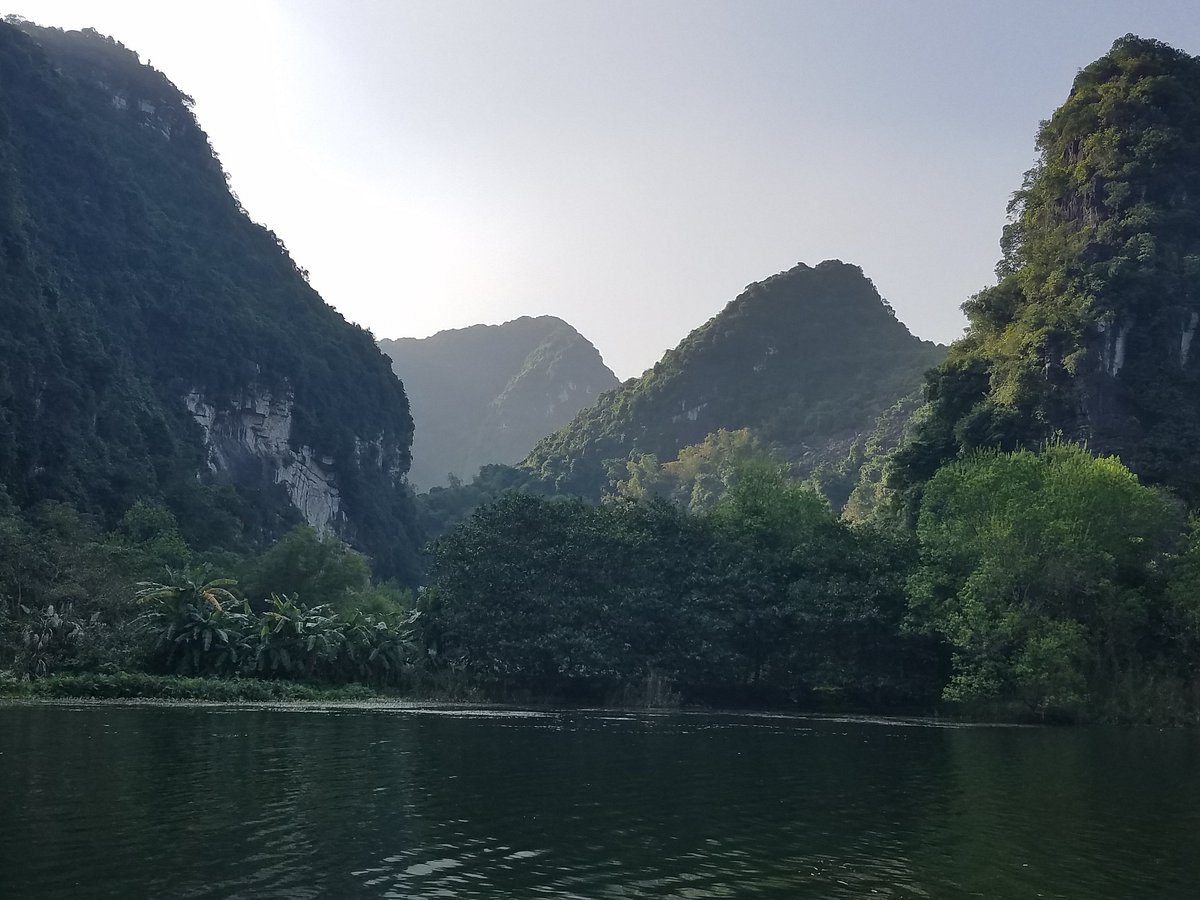 Reviews and testimonials from trang an boat tour guests