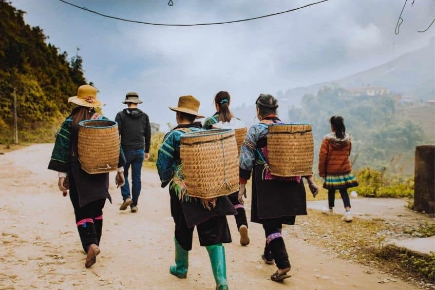 Luxury Sapa tour package - Private local tour guide